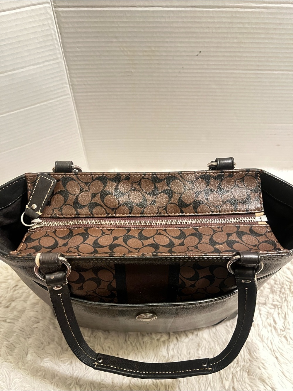 Vintage Coach Chelsea Heritage Brown Signature Stripe Tote - Picture 8 of 11